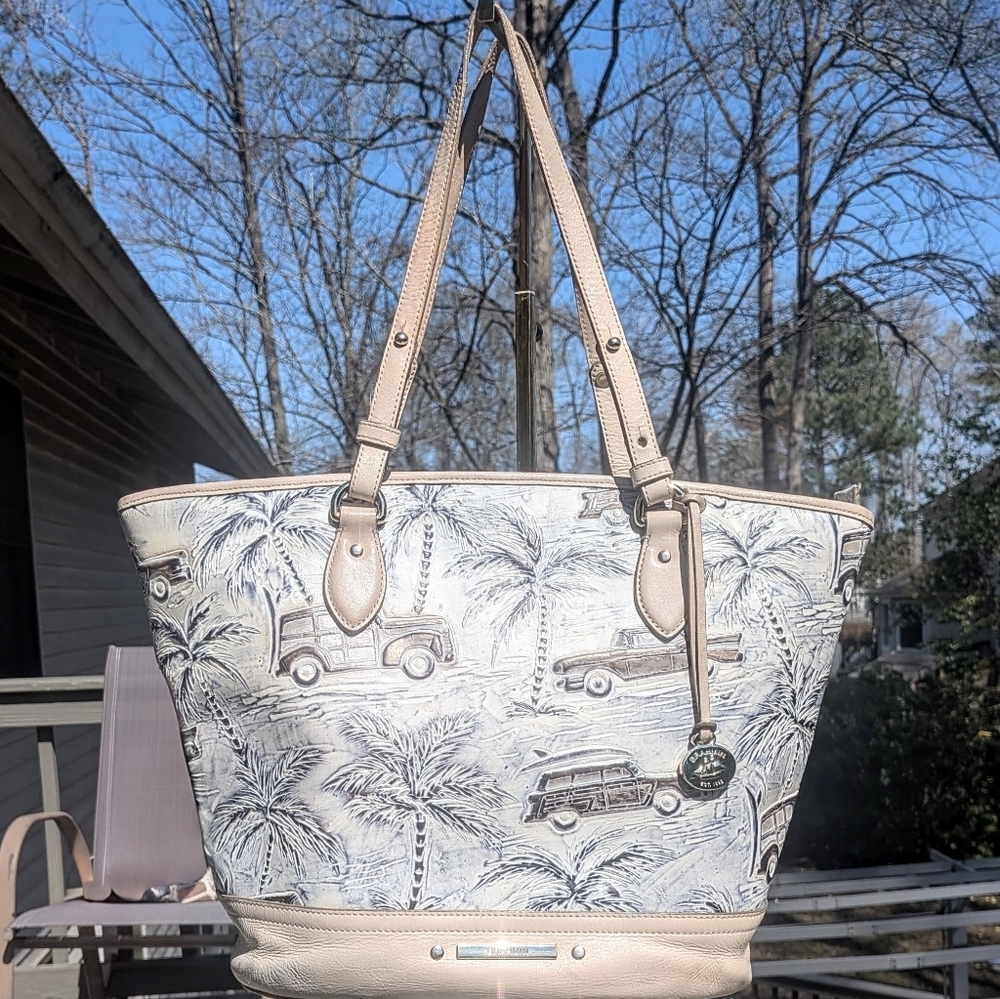 VGUC Brahmin Bowie in Ivory Copa Cabana